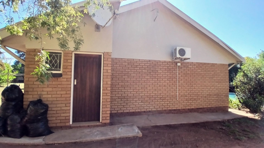 4 Bedroom Property for Sale in Pellissier Free State